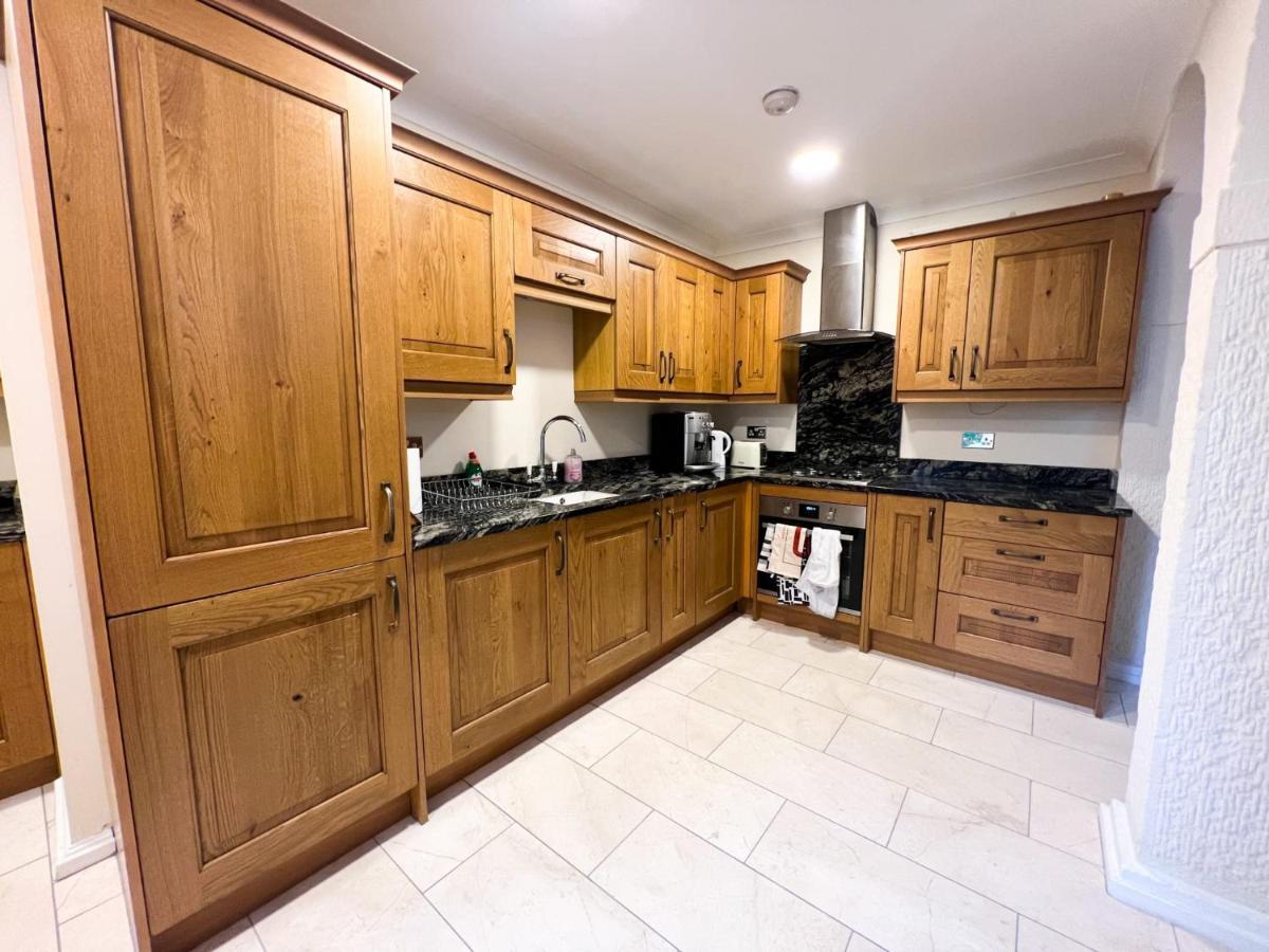Spacious Flat Sleeps 8 Near Princes Street Эдинбург Экстерьер фото