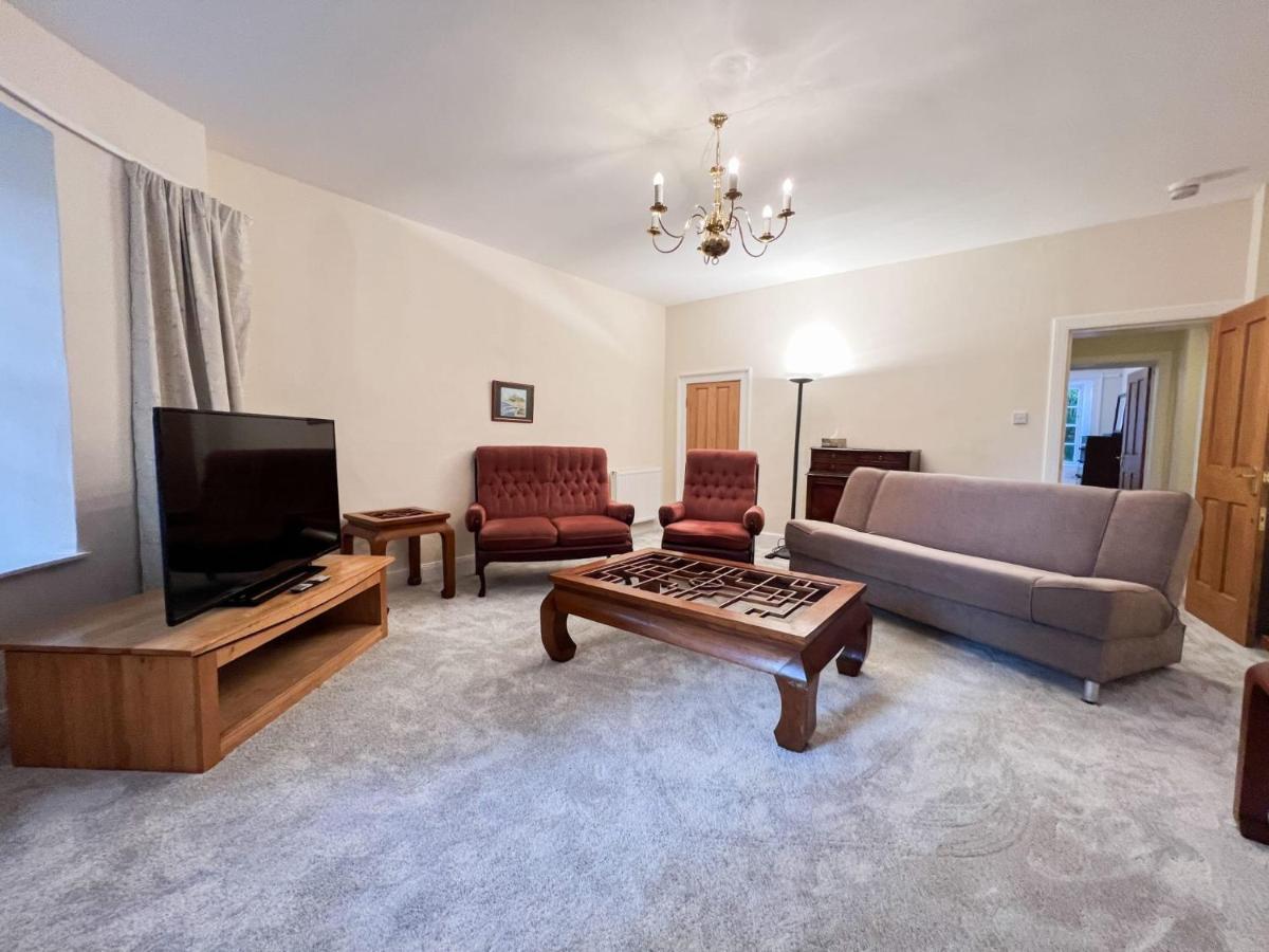 Spacious Flat Sleeps 8 Near Princes Street Эдинбург Экстерьер фото