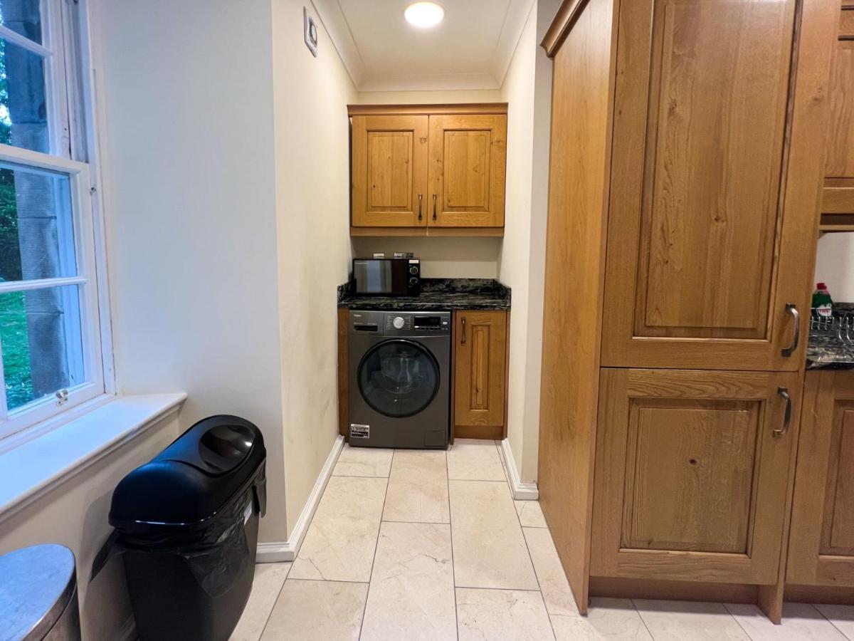 Spacious Flat Sleeps 8 Near Princes Street Эдинбург Экстерьер фото