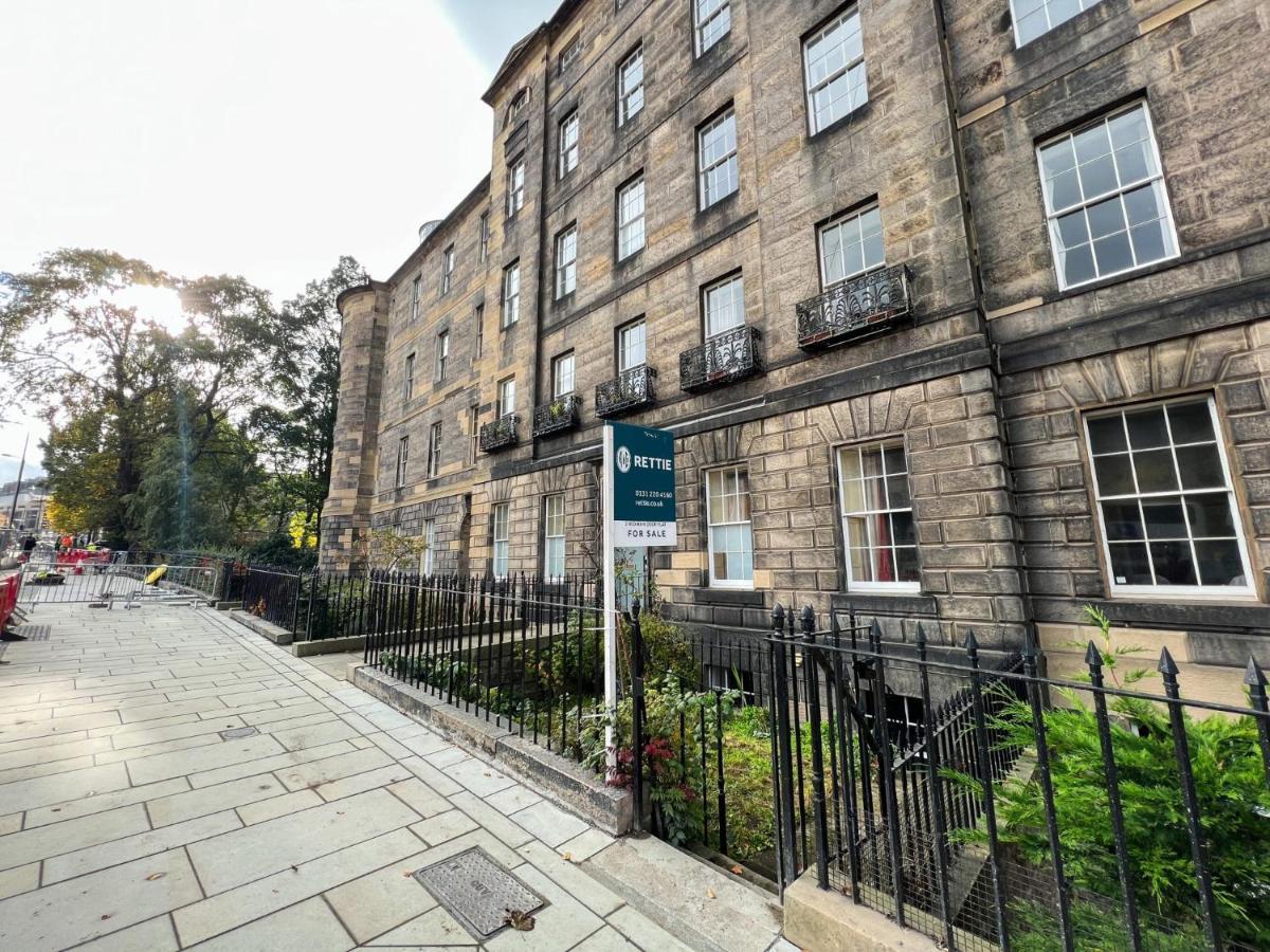 Spacious Flat Sleeps 8 Near Princes Street Эдинбург Экстерьер фото