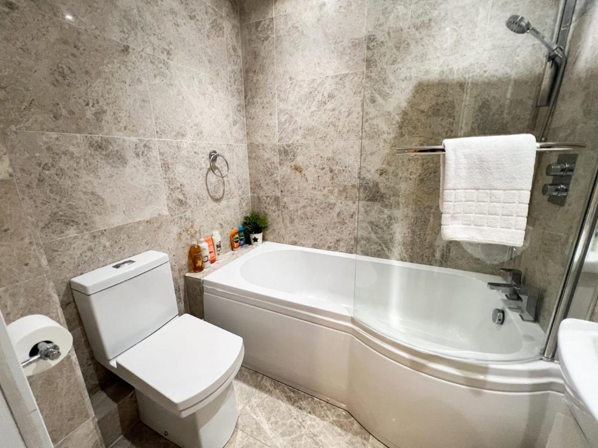 Spacious Flat Sleeps 8 Near Princes Street Эдинбург Экстерьер фото