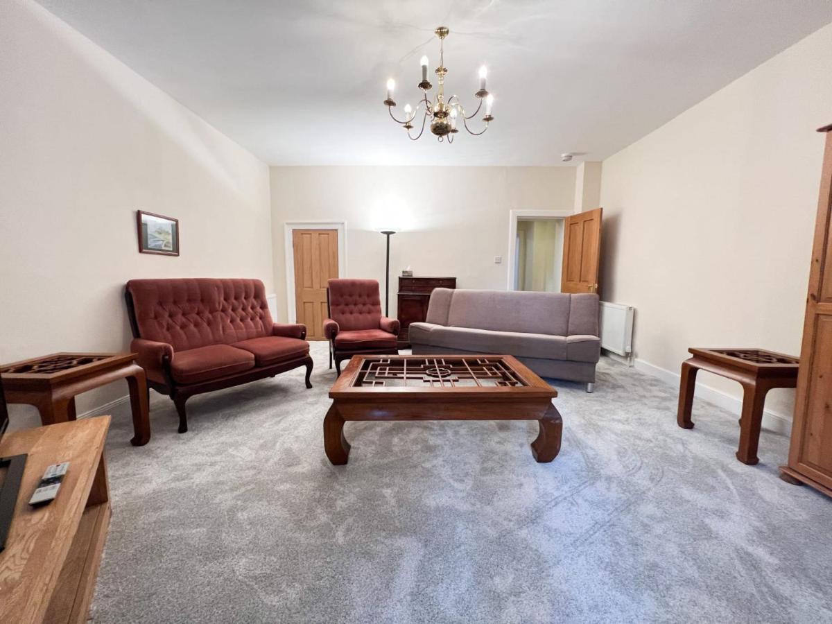 Spacious Flat Sleeps 8 Near Princes Street Эдинбург Экстерьер фото