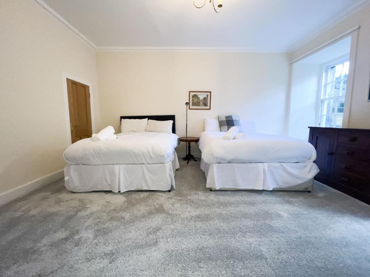 Spacious Flat Sleeps 8 Near Princes Street Эдинбург Экстерьер фото